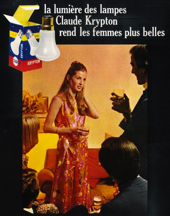 Publicité pour des lampes avec l'image d'une femme dont la beauté est attribuée à la performance du produit.